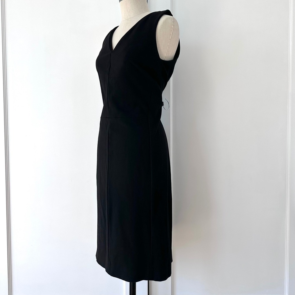 MM.LaFleur Rachel Dress Black V-Neck Sleeveless Sheath Ponte Knit Size 14 - Picture 4 of 12
